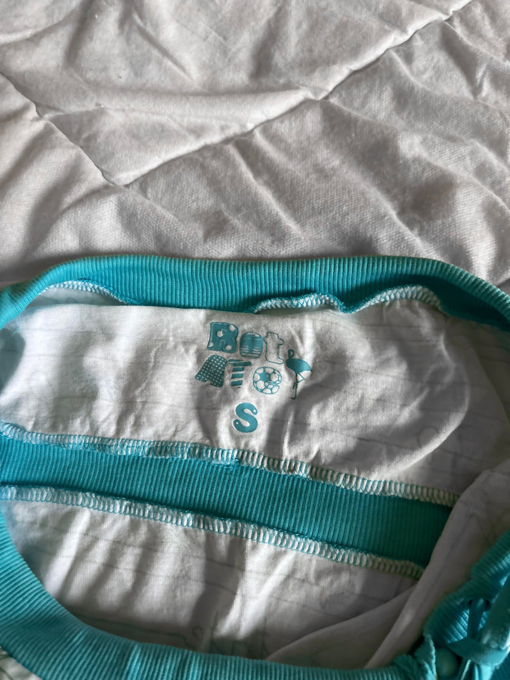 Rotate Sun Kissed Bandeau Top Y2K – biały z turkusem, rozmiar S