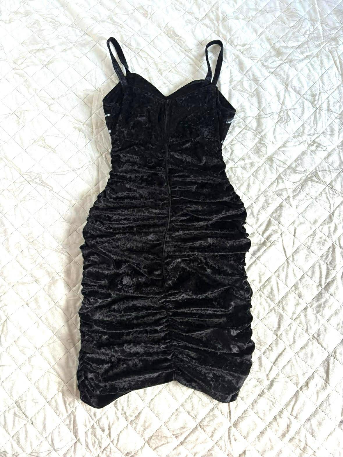 Sequins Ibiza Y2K Dress sukienka czarna mini z cekinami dopasowana – Vintage Glam